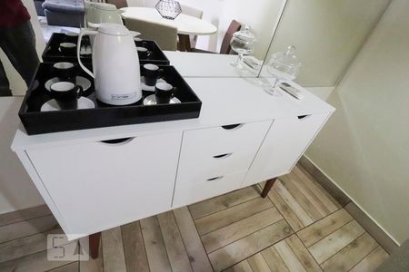Sala de apartamento para alugar com 2 quartos, 72m² em Setor Aeroporto, Goiânia