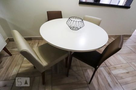 Sala de apartamento para alugar com 2 quartos, 72m² em Setor Aeroporto, Goiânia
