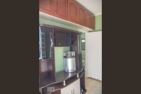 Casa à venda com 181m², 4 quartos e 5 vagasQuarto de Serviço