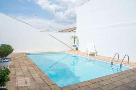 Casa à venda com 181m², 4 quartos e 5 vagasPiscina