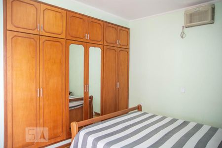 Casa à venda com 181m², 4 quartos e 5 vagasQuarto Suite - Armários