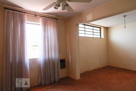 Casa para alugar com 209m², 3 quartos e 3 vagas Casa para alugar com 209m², 3 quartos e 3 vagasSuíte
