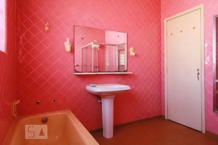 Casa para alugar com 209m², 3 quartos e 3 vagas Casa para alugar com 209m², 3 quartos e 3 vagasBanheiro