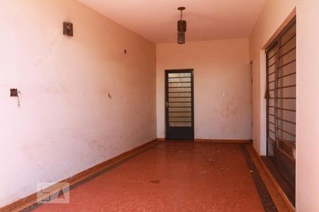 Casa para alugar com 209m², 3 quartos e 3 vagas Casa para alugar com 209m², 3 quartos e 3 vagasGaragem