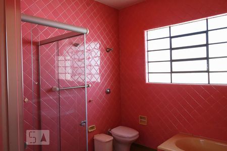 Casa para alugar com 209m², 3 quartos e 3 vagas Casa para alugar com 209m², 3 quartos e 3 vagasBanheiro