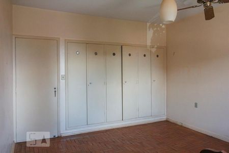 Casa para alugar com 209m², 3 quartos e 3 vagas Casa para alugar com 209m², 3 quartos e 3 vagasQuarto 2