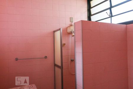 Casa para alugar com 209m², 3 quartos e 3 vagas Casa para alugar com 209m², 3 quartos e 3 vagasBanheiro