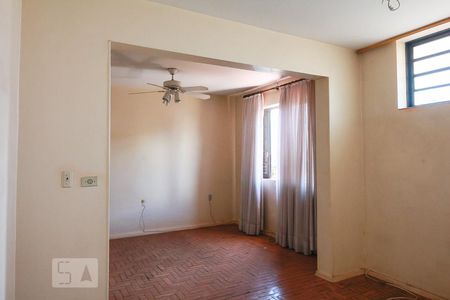 Casa para alugar com 209m², 3 quartos e 3 vagas Casa para alugar com 209m², 3 quartos e 3 vagasSuíte