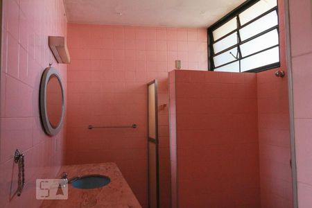 Casa para alugar com 209m², 3 quartos e 3 vagas Casa para alugar com 209m², 3 quartos e 3 vagasBanheiro