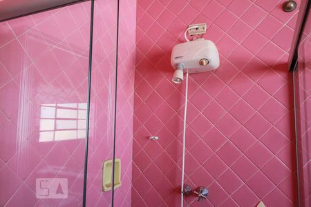 Casa para alugar com 209m², 3 quartos e 3 vagas Casa para alugar com 209m², 3 quartos e 3 vagasChuveiro