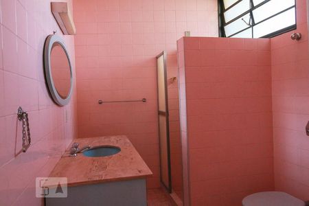 Casa para alugar com 209m², 3 quartos e 3 vagas Casa para alugar com 209m², 3 quartos e 3 vagasBanheiro