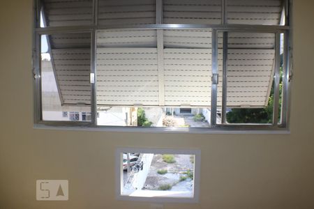 Sala de apartamento para alugar com 2 quartos, 55m² em Pechincha, Rio de Janeiro