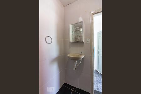 Banheiro de casa para alugar com 1 quarto, 65m² em Bela Vista, Osasco