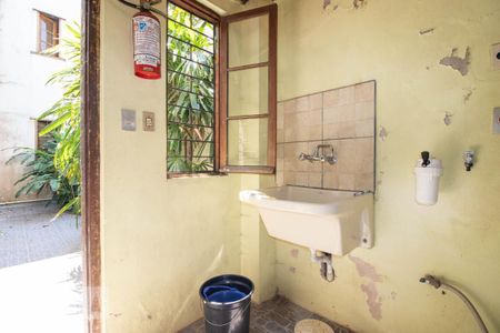 Casa à venda com 380m², 3 quartos e 2 vagas Casa à venda com 380m², 3 quartos e 2 vagasÁrea de Serviço