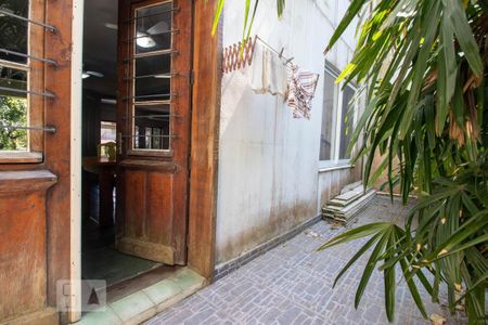 Casa à venda com 380m², 3 quartos e 2 vagas Casa à venda com 380m², 3 quartos e 2 vagasJardim de Inverno