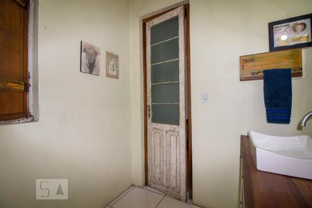 Casa à venda com 380m², 3 quartos e 2 vagas Casa à venda com 380m², 3 quartos e 2 vagasBanheiro da Suíte 1