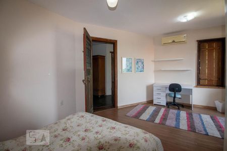 Casa à venda com 380m², 3 quartos e 2 vagas Casa à venda com 380m², 3 quartos e 2 vagasSuíte 2