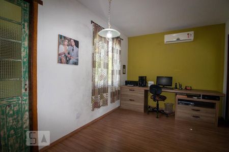 Casa à venda com 380m², 3 quartos e 2 vagas Casa à venda com 380m², 3 quartos e 2 vagasSuíte 1