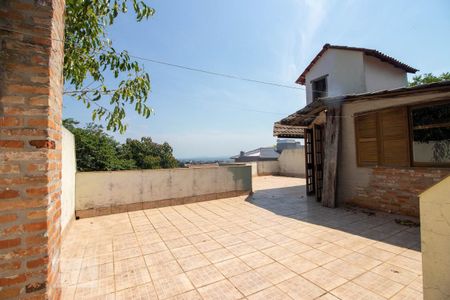 Casa à venda com 380m², 3 quartos e 2 vagas Casa à venda com 380m², 3 quartos e 2 vagasCobertura