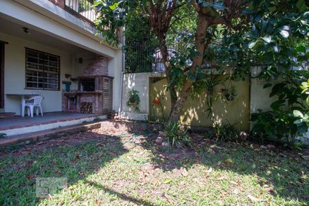 Casa à venda com 380m², 3 quartos e 2 vagas Casa à venda com 380m², 3 quartos e 2 vagasVaranda - Churrasqueira