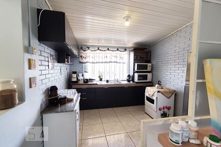 Casa à venda com 300m², 4 quartos e 1 vaga Casa à venda com 300m², 4 quartos e 1 vagaCozinha