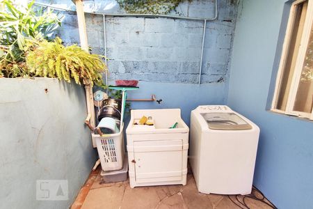 Casa à venda com 300m², 4 quartos e 1 vaga Casa à venda com 300m², 4 quartos e 1 vaga Área de Serviço