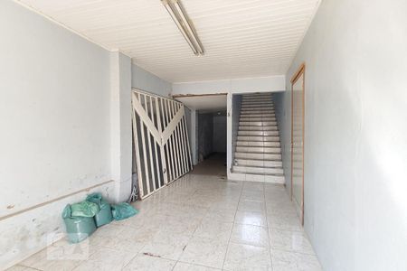 Casa à venda com 300m², 4 quartos e 1 vaga Casa à venda com 300m², 4 quartos e 1 vagaGaragem