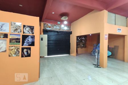 Casa à venda com 300m², 4 quartos e 1 vaga Casa à venda com 300m², 4 quartos e 1 vagaSala 1 piso