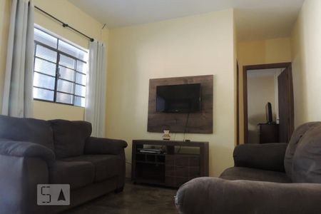 Casa à venda com 420m², 3 quartos e 2 vagasEdícula