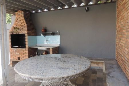 Casa à venda com 420m², 3 quartos e 2 vagasÁrea Gourmet
