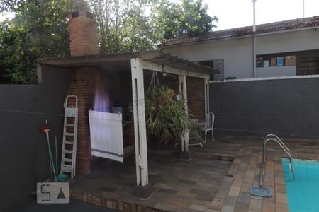 Casa à venda com 420m², 3 quartos e 2 vagasVista