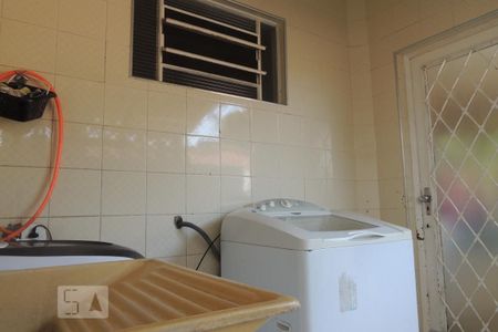 Casa à venda com 420m², 3 quartos e 2 vagasÁrea de Serviço