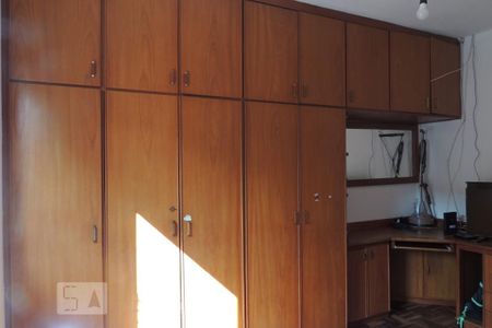 Casa à venda com 420m², 3 quartos e 2 vagasQuarto 3