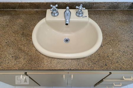 Casa à venda com 260m², 4 quartos e 5 vagas Casa à venda com 260m², 4 quartos e 5 vagasBanheiro da suíte