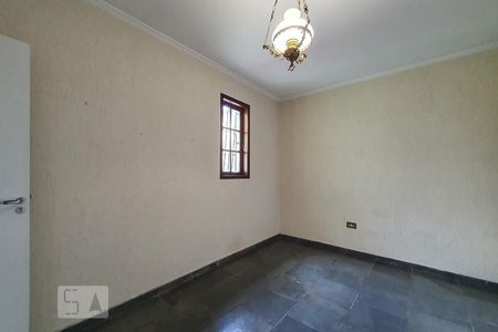 Casa à venda com 260m², 4 quartos e 5 vagas Casa à venda com 260m², 4 quartos e 5 vagasQuarto 4