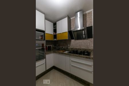 Casa de condomínio à venda com 60m², 2 quartos e 1 vaga Casa de condomínio à venda com 60m², 2 quartos e 1 vagaCozinha