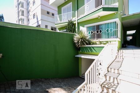 Casa à venda com 320m², 4 quartos e 6 vagas Casa à venda com 320m², 4 quartos e 6 vagasEntrada