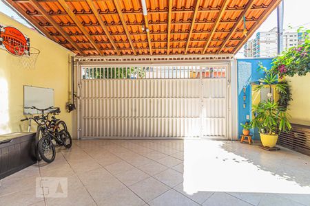 Casa à venda com 74m², 3 quartos e 2 vagas Casa à venda com 74m², 3 quartos e 2 vagasGaragem