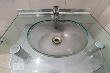 Casa à venda com 74m², 3 quartos e 2 vagas Casa à venda com 74m², 3 quartos e 2 vagasBanheiro - Torneira