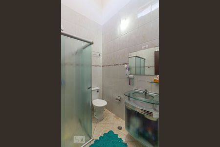 Casa à venda com 74m², 3 quartos e 2 vagas Casa à venda com 74m², 3 quartos e 2 vagasBanheiro