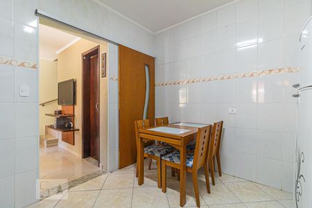 Casa à venda com 74m², 3 quartos e 2 vagas Casa à venda com 74m², 3 quartos e 2 vagasCozinha