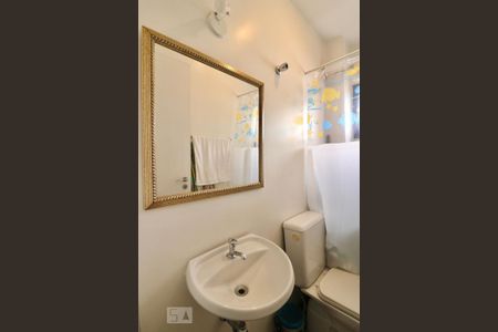 Apartamento à venda com 200m², 3 quartos e 3 vagasBanheiro de Serviço