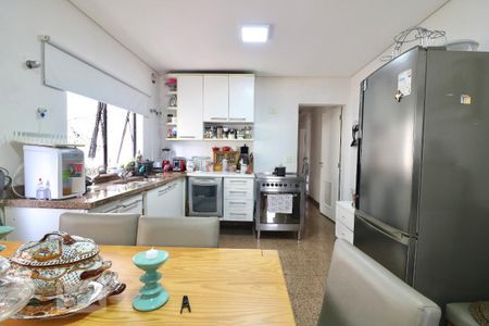 Apartamento à venda com 200m², 3 quartos e 3 vagasCozinha