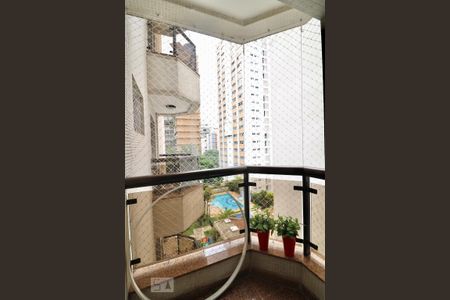 Apartamento à venda com 200m², 3 quartos e 3 vagasSuíte 1 - Varanda