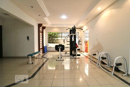 Apartamento à venda com 200m², 3 quartos e 3 vagasÁrea comum - Academia