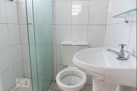 Banheiro de casa para alugar com 1 quarto, 32m² em Bosque da Saúde, São Paulo