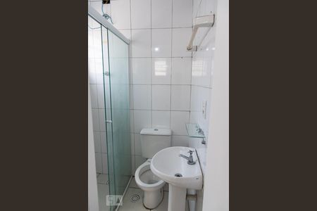 Banheiro de casa para alugar com 1 quarto, 32m² em Bosque da Saúde, São Paulo