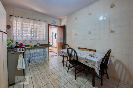 Casa à venda com 204m², 2 quartos e 2 vagas Casa à venda com 204m², 2 quartos e 2 vagasCozinha