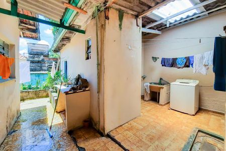 Casa à venda com 204m², 2 quartos e 2 vagas Casa à venda com 204m², 2 quartos e 2 vagasÁrea de Serviço