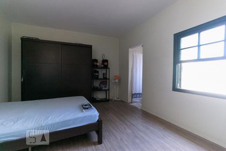 Casa à venda com 290m², 3 quartos e 6 vagas Casa à venda com 290m², 3 quartos e 6 vagasQuarto 3 - Suíte